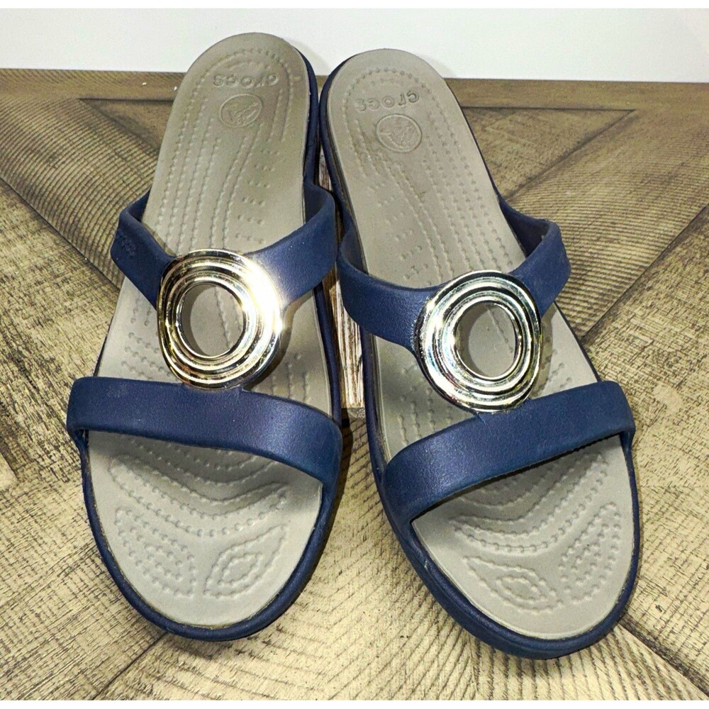 Crocs Slide Sandals Women’s 8 Blue Gray Silver Slip-On Solid Logo Accent